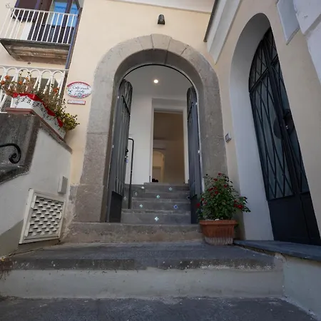 Cento Serenate Apartment Amalfi